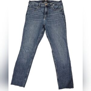Hollister Curvy High Rise Super Skinny 11